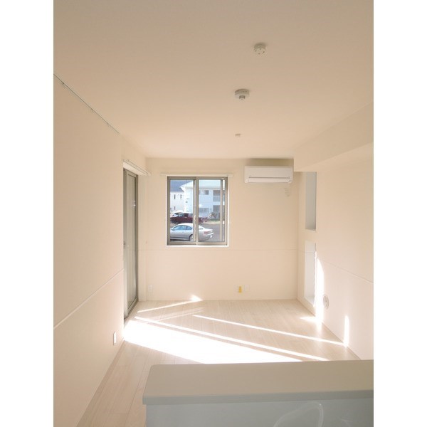 グランツ鎌ヶ谷ＷＥＳＴ リビング