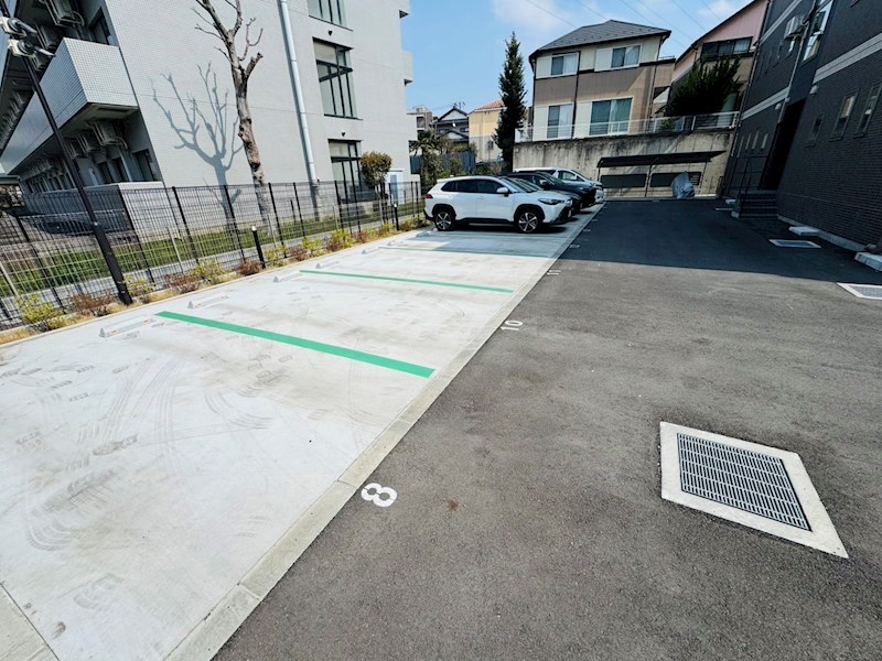 ダイヤモンドクレスト南柏 駐車場