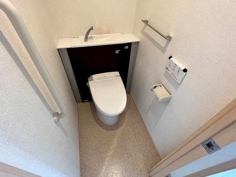 アビタ・ヴァン その他1