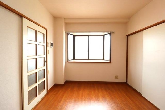 レジデンス八木 ベッドルーム