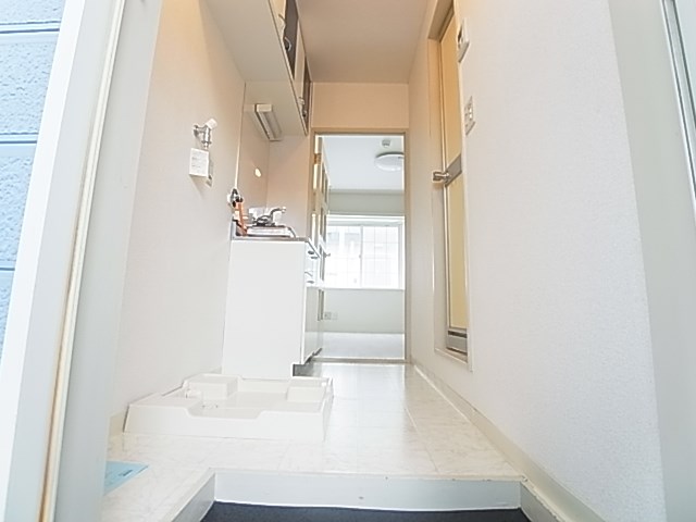 リーベル綾瀬Ａ 玄関