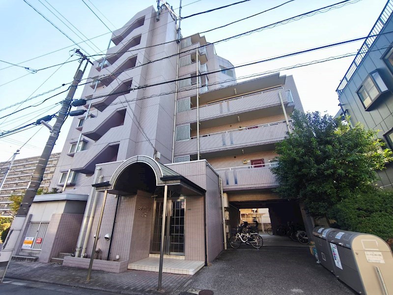 第一スカイハイツ足立 外観写真