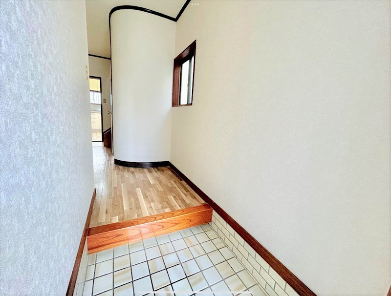 TSUKUMO小金 玄関