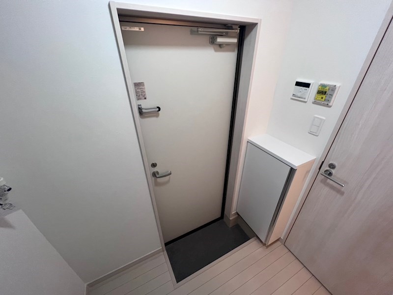 リッシェル北千住 玄関