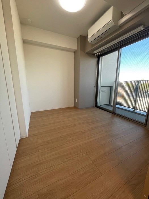 ロイジェント西新井 ベッドルーム