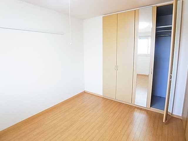 グローリーパレス ベッドルーム