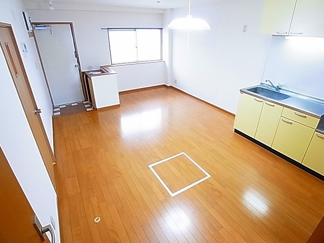 サンハイツ鈴木 リビング