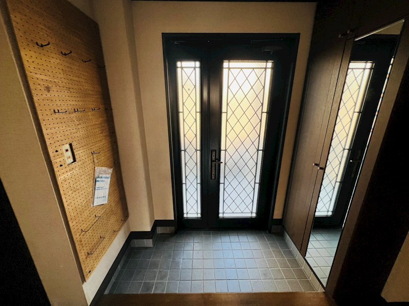 八ヶ崎5丁目貸家 玄関