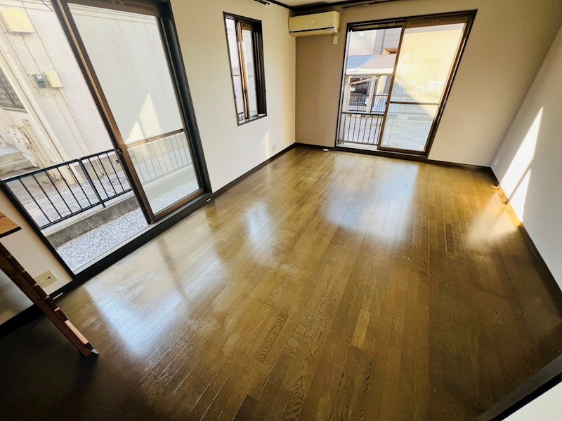 八ヶ崎5丁目貸家 リビング