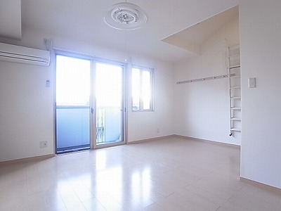 エテルナーレ リビング