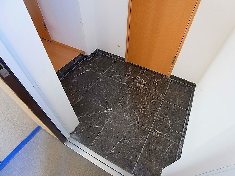 フォンテーヌ 玄関