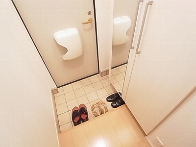 ルヴニール 玄関