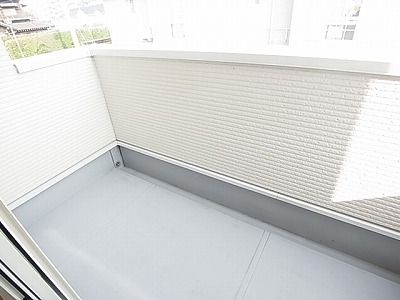 ルヴニール ベランダ