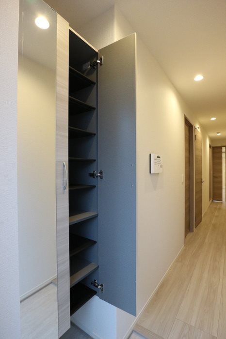 オークツリー 玄関