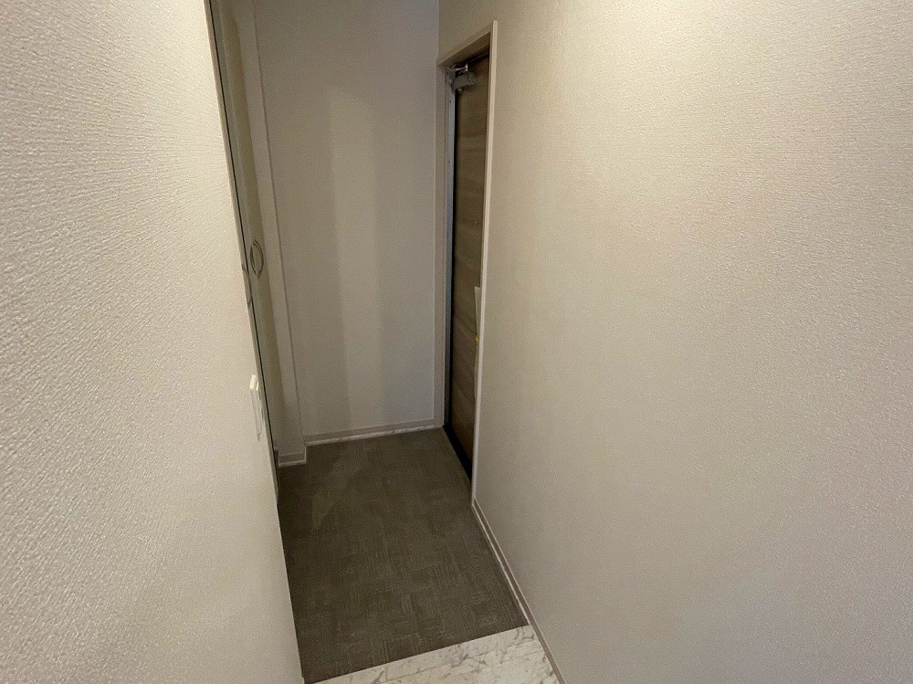 グレイスコート 玄関