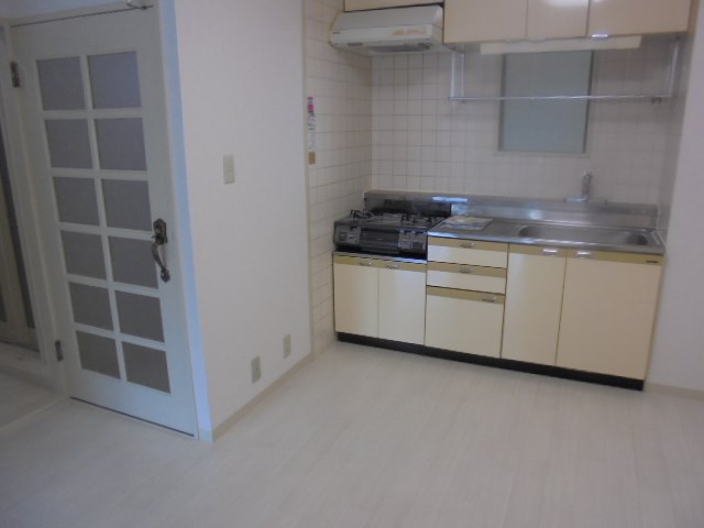 ジュネス東和第二 リビング