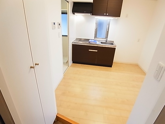 MERIDIAN ANNEX 玄関