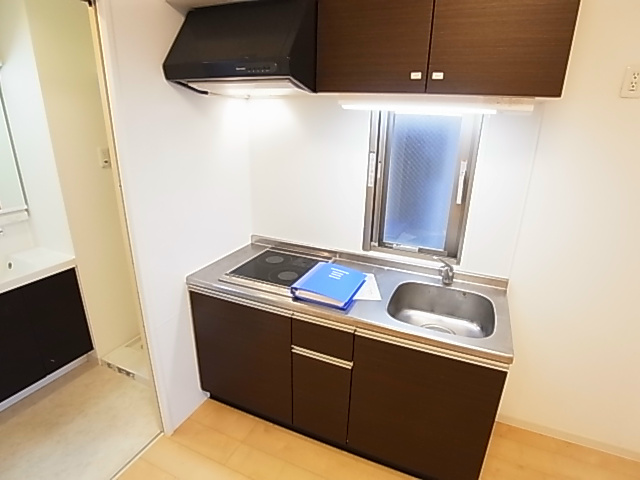 MERIDIAN ANNEX キッチン