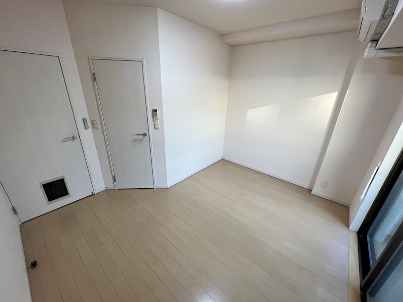 ロイヤルＫＪ ベッドルーム