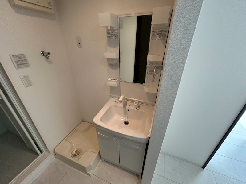 クリスタル綾瀬 その他8