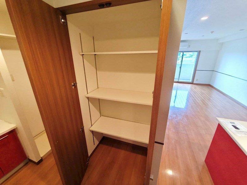 ロイヤルパークス新田 その他8