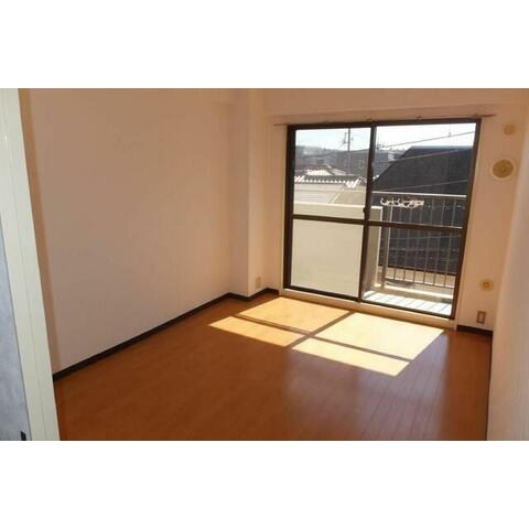 コーポ西初石 リビング