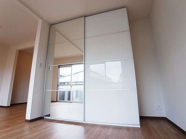 イーストリブ その他3