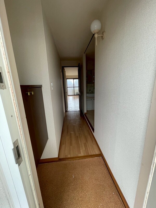 サブラインセジュール 玄関