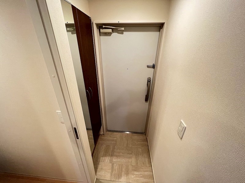 エスペランサ 玄関