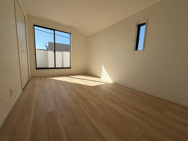 クレイドルガーデン柏市花野井第１０　1号棟 ベッドルーム