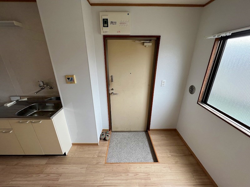 メゾンメモリー 玄関