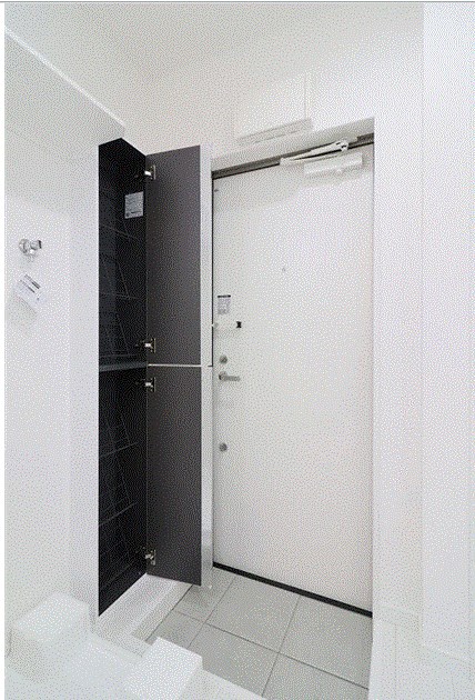 グランクオール綾瀬 玄関