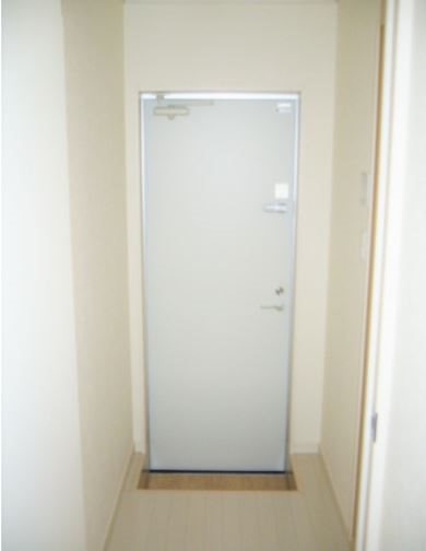 サニーコート町屋 玄関