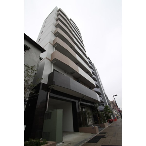 LEXE　東京　East id 外観写真