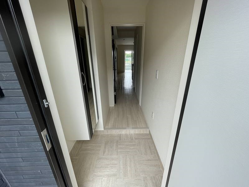 アードレークレセント 玄関