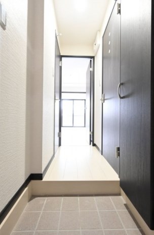 Comfort南千住 玄関