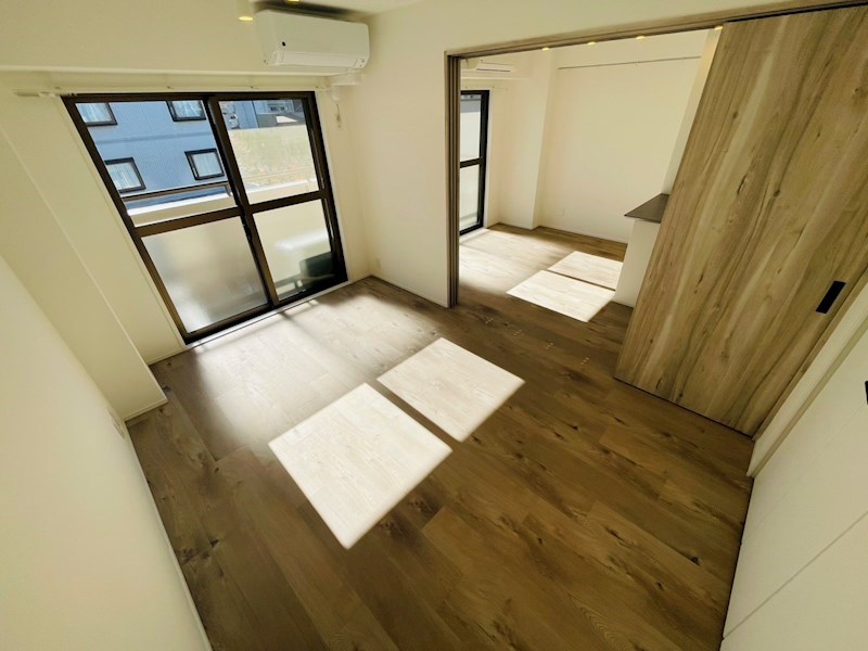 第六鳥塚ビル ベッドルーム