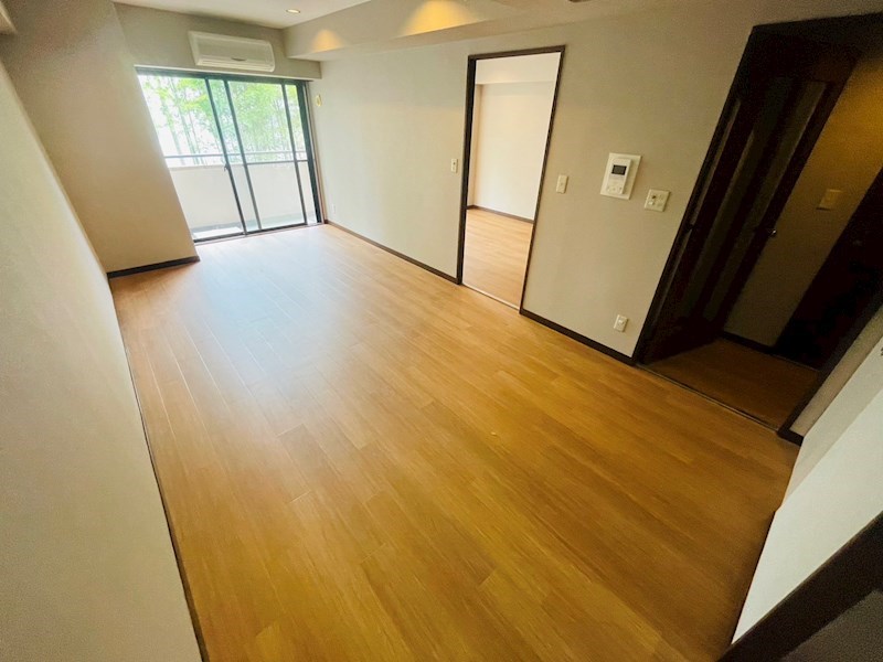 綾東ヴィレッジ弐番館 リビング