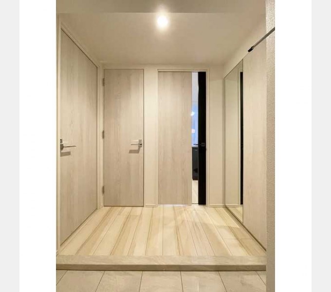 グランカーサ南千住 玄関