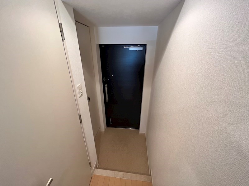 ルクレ足立 玄関