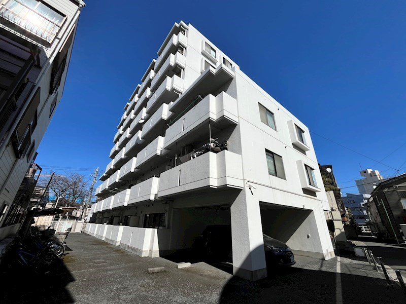 ファーストハイツ 外観写真