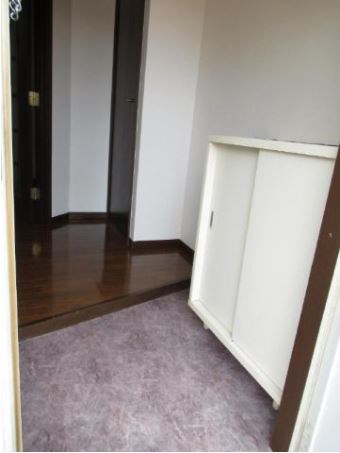 ラフィーヌ・吉野Ａ棟　 玄関