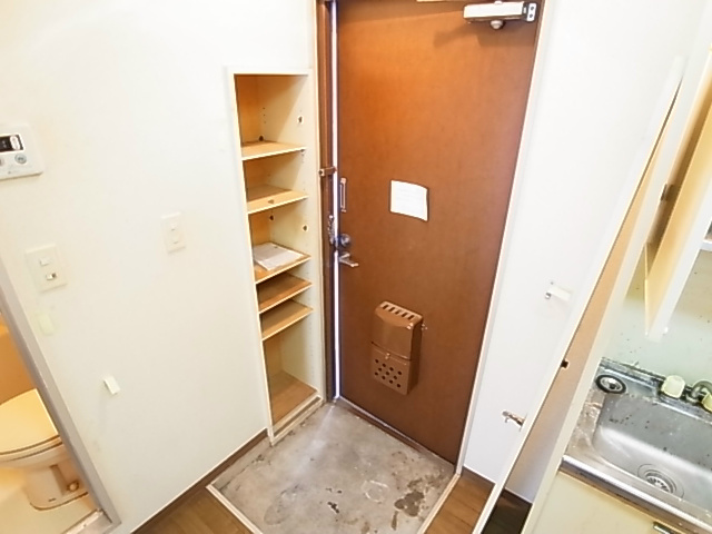 メゾン・ド・ココット 玄関