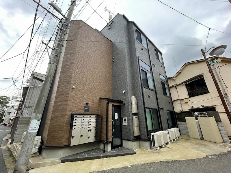 ＣＲＥＡＲＱ（クレアーク） 外観写真