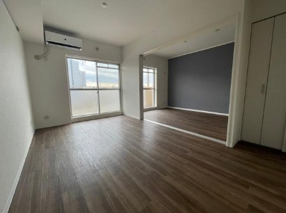 ルミエール西綾瀬 リビング