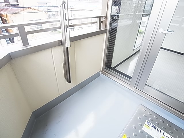 リヴェールタワー綾瀬 ベランダ