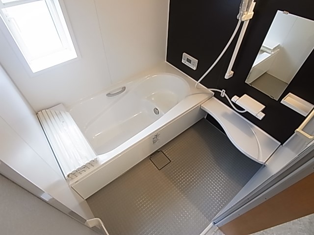 流山市松ヶ丘6丁目住宅 風呂画像