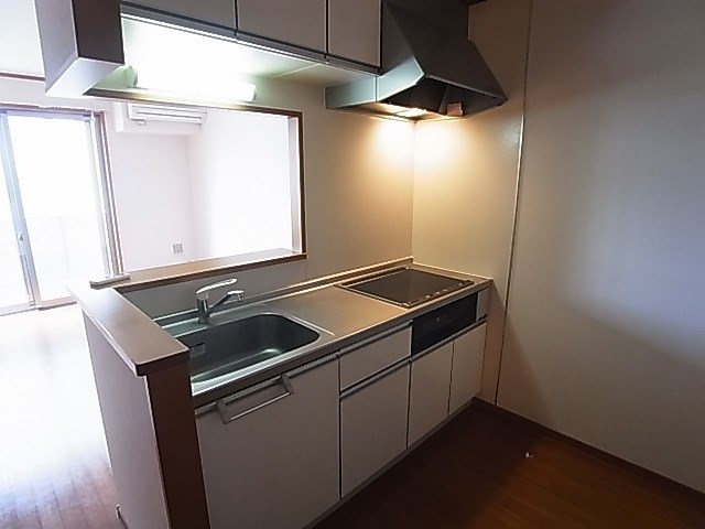 ヴィラ・エルメゾン キッチン