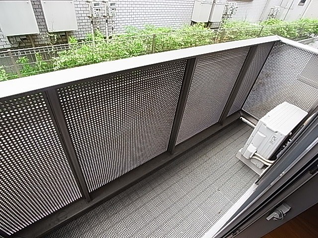 ヴィラ・エルメゾン ベランダ