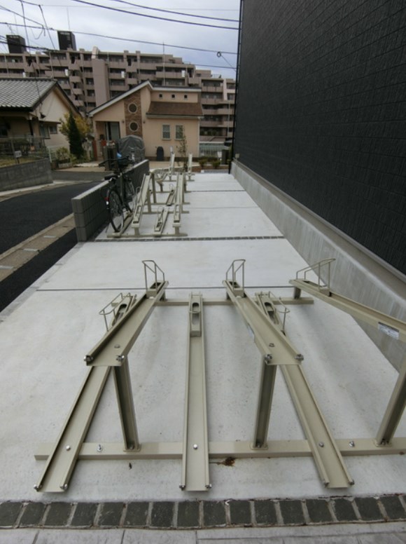 リブリ・レナトゥス その他外観2